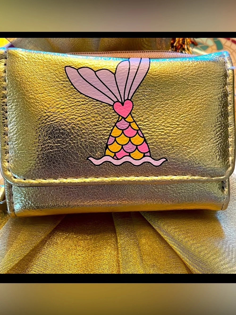 Gold metallic Mermaid Coin purse photo wallet w back zipper Excellent preowned